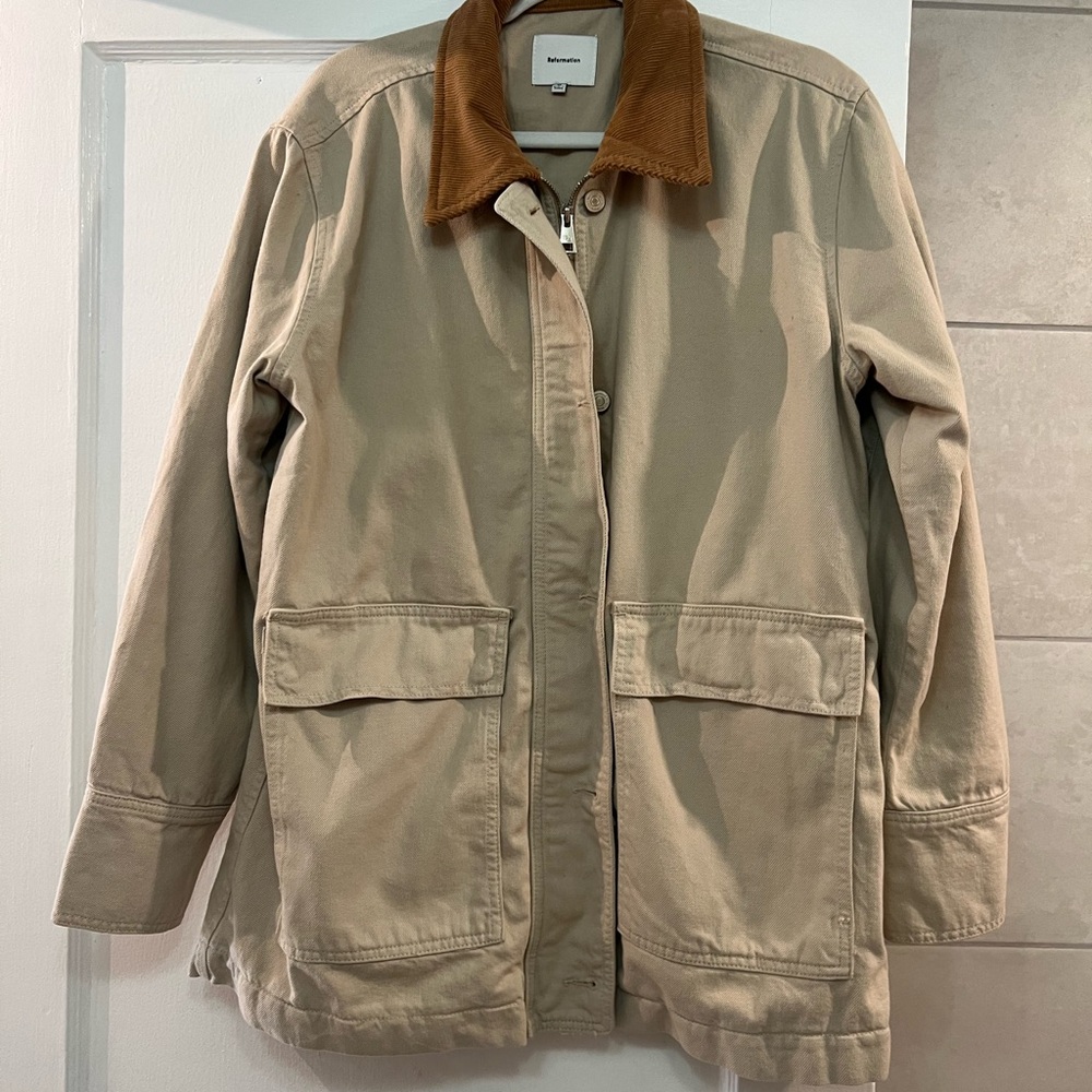 Reformation Archer Beige Denim Utility Jacket With Brown Collar View 3
